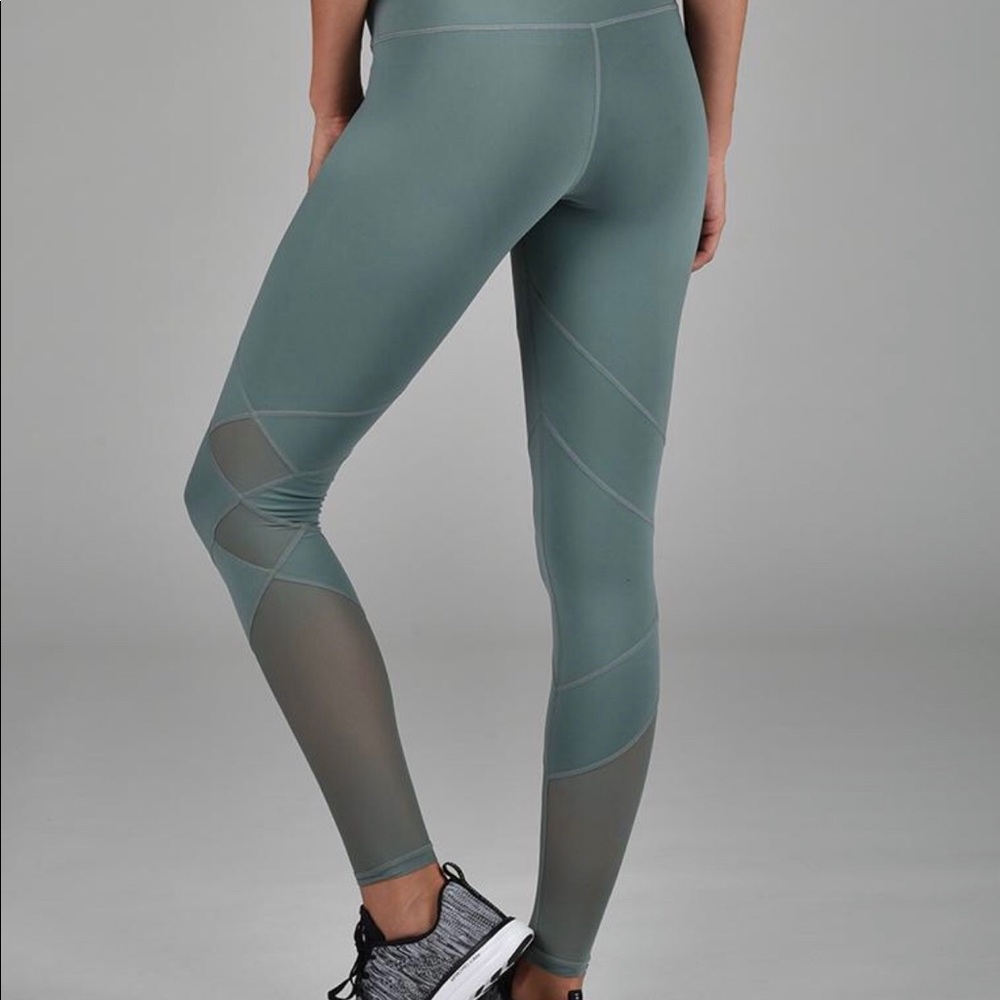 🚫SOLD🚫 NWT Glyder Patch Legging - Picture 5 of 5